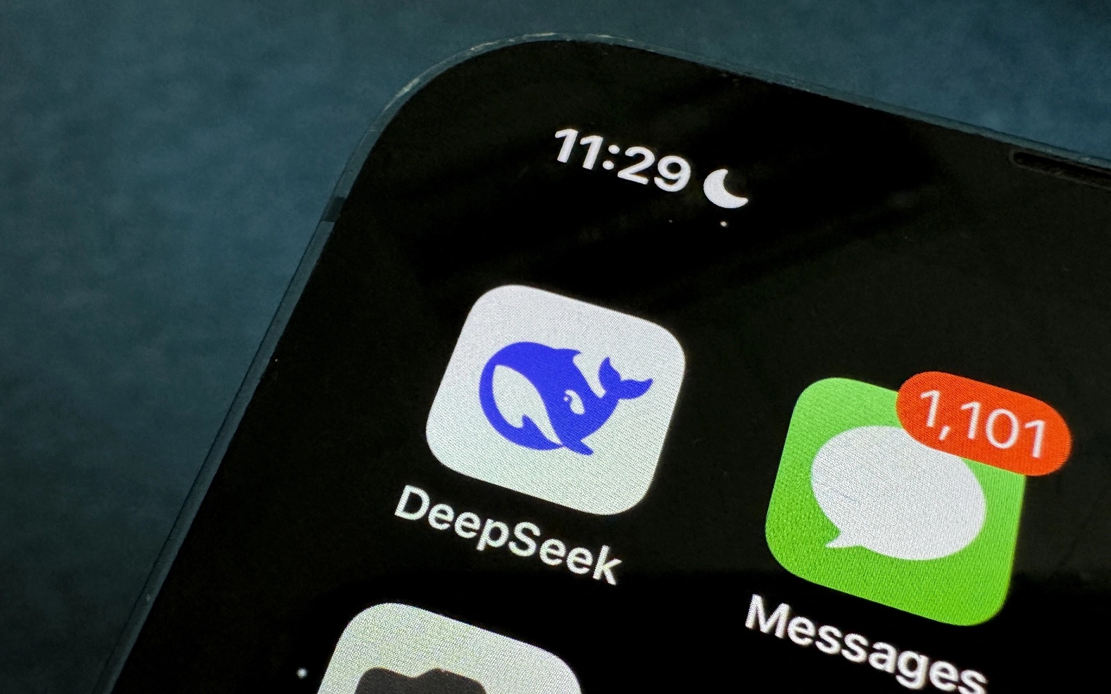 DeepSeek: Nuova Rivale Cinese per OpenAI DeepSeek App