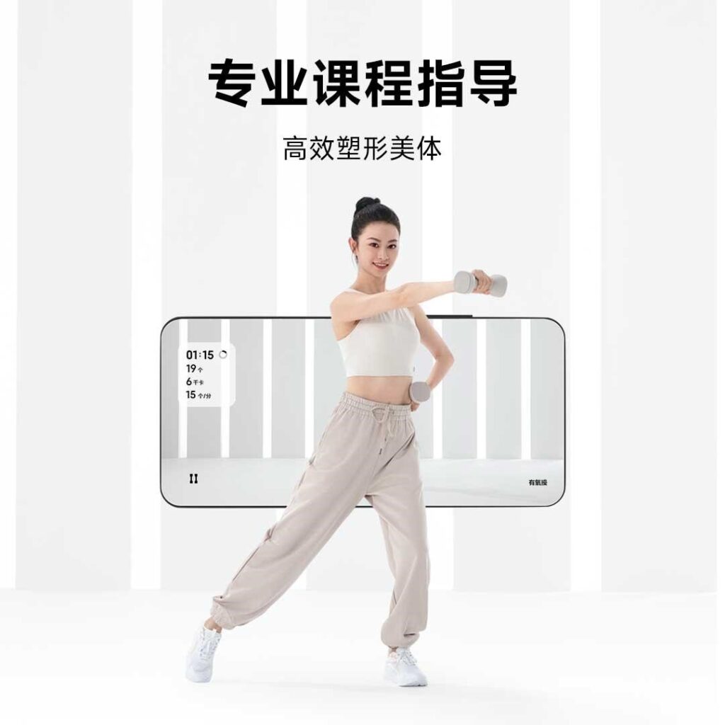 Xiaomi lancia i manubri intelligenti Mijia Smart Dumbbells. ragazza con maniglie
